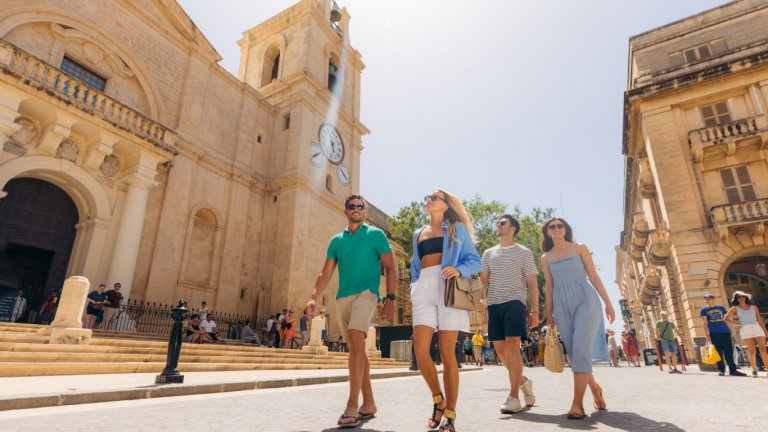 Friends_in_Valletta_St_Johns__tag_VisitMalta_1_